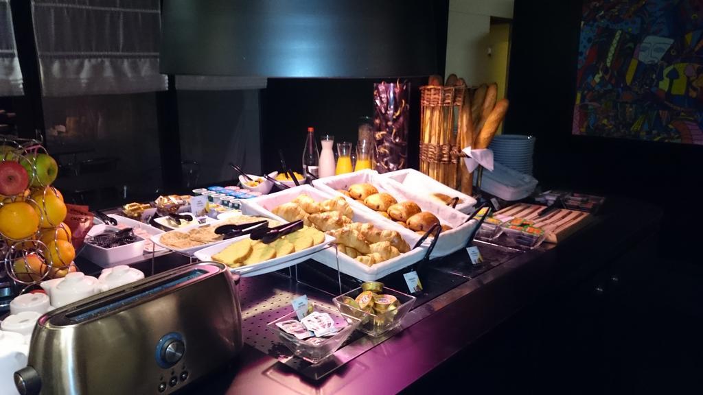 Campanile Bayonne Hotel Екстериор снимка